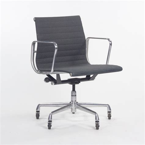 herman miller aluminum group desk chair fabric|herman miller cheapest chair.